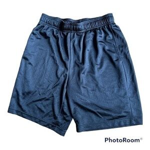 Xersion black mesh shorts